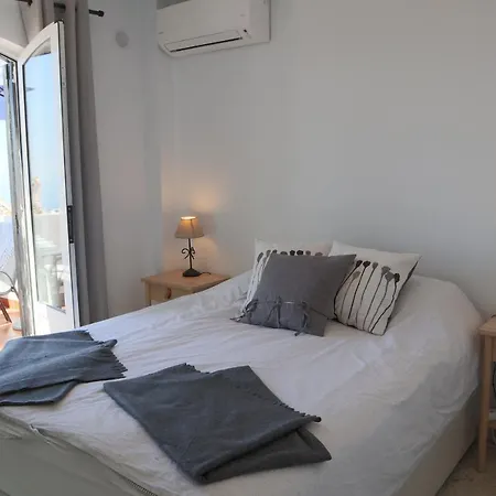 Capuchinos, Apartamento *
